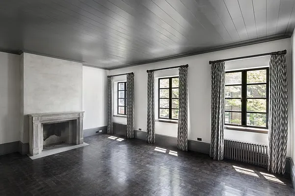 Rented by Leslie J. Garfield | media 16