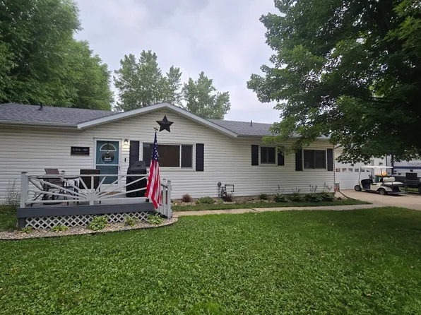 197 2nd St NE, Clarks Grove, MN 56016