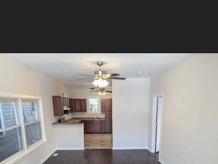 11316 S Indiana Ave — Photo 3
