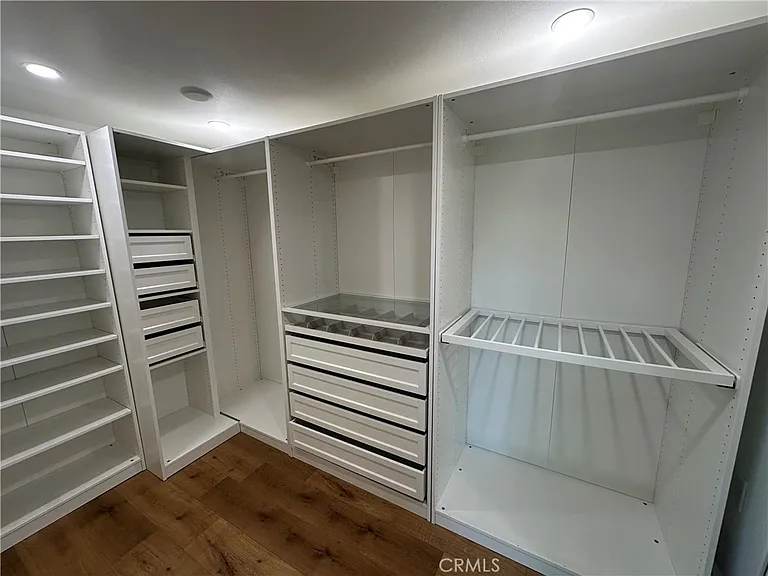 13508 Moorpark St #2 — Photo 46