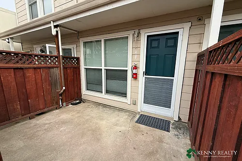 Floor plan CHR09-02 - VACANT