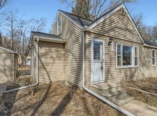 5307 Raymond Ave, Mounds View, MN 55112