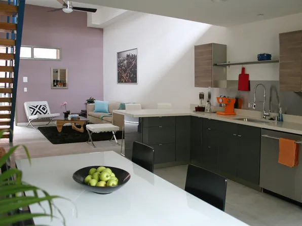Flock LA, 865 Sanborn Ave APT 3, Los Angeles, CA 90029
