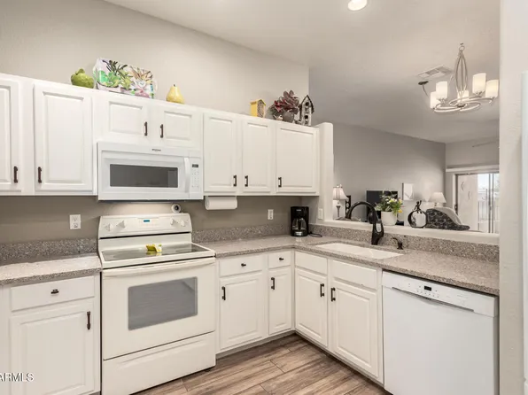 2368 W 10TH Avenue, Apache Junction, AZ 85120