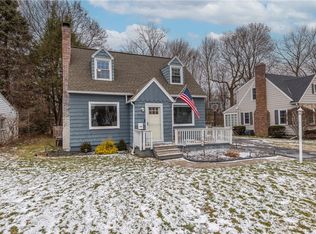 64 Overbrook Rd, Gates, NY 14624