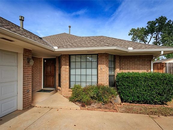 4th image of 4409 Dahoon Dr