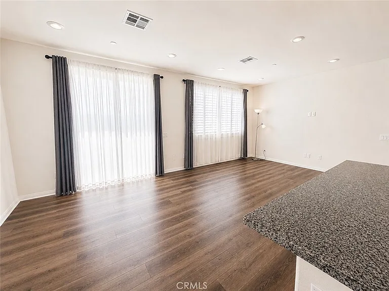 16570 Wyndham Ln — Photo 3