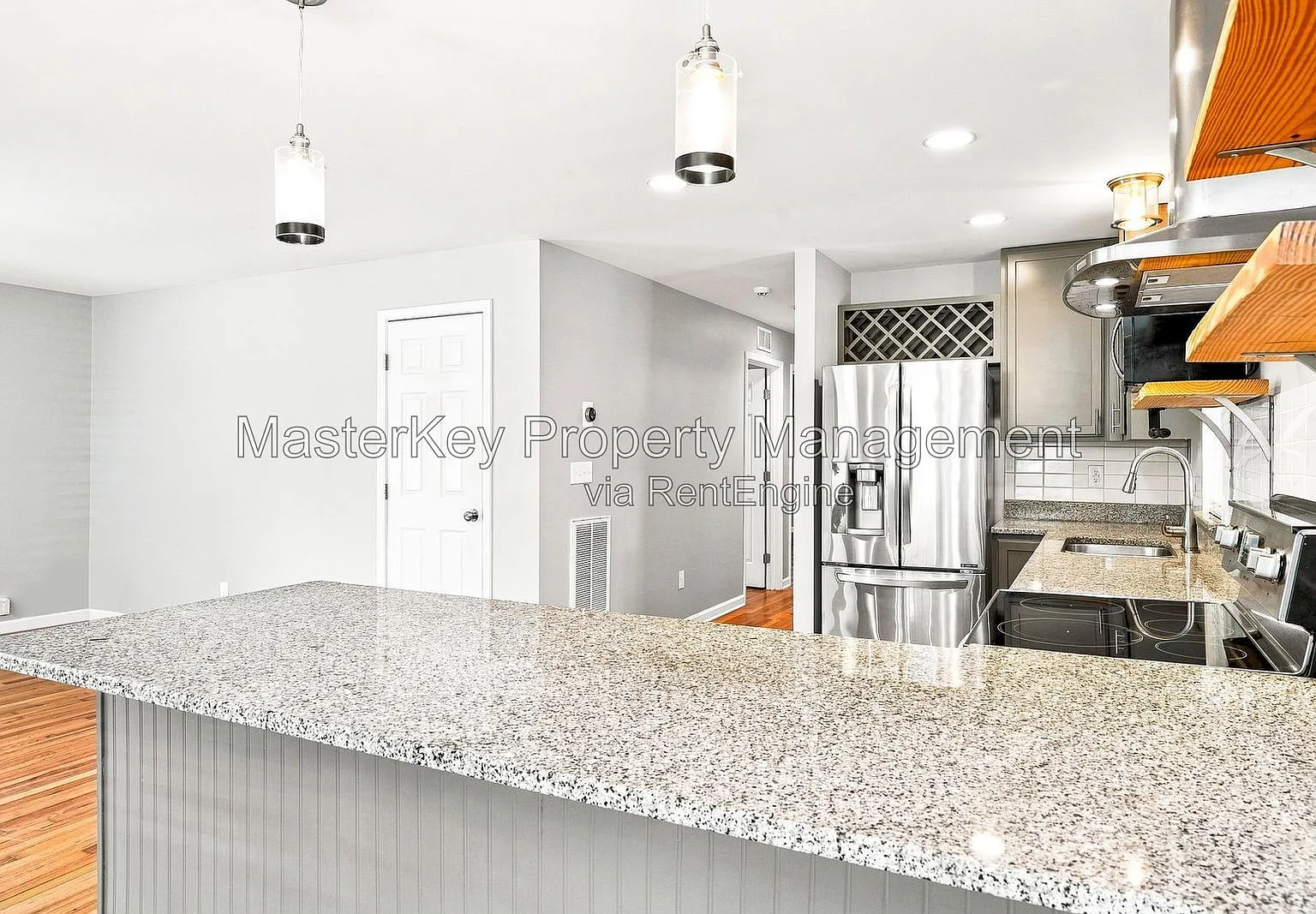 3 bed, 2.0 bath, 1378 sqft, $2,295 — Photo 4