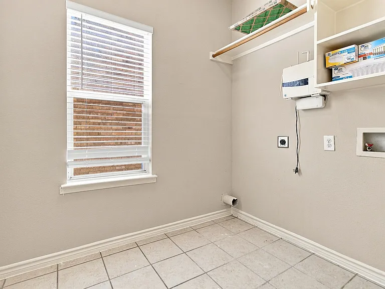 8009 Riverwalk Trl — Photo 9