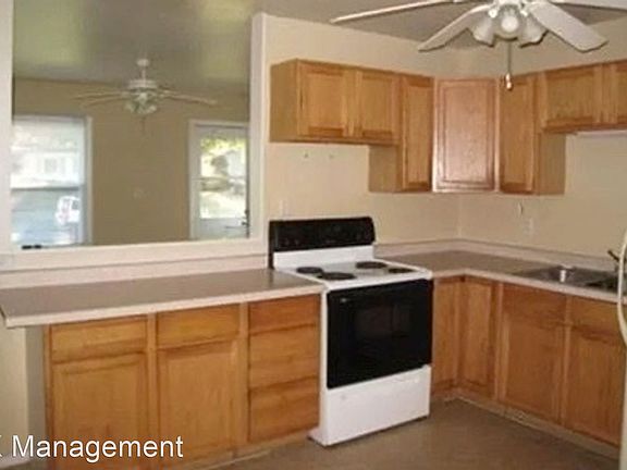 3rd image of 2308 Sequoya Dr