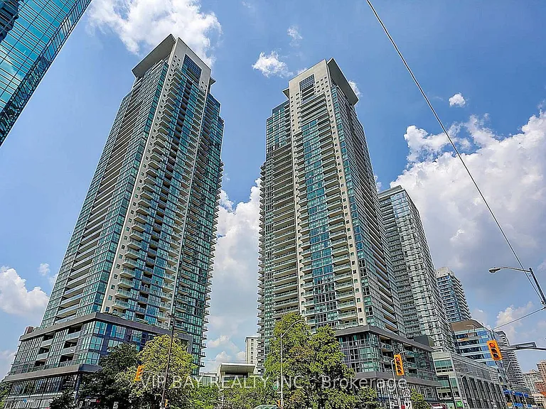 5162 Yonge St #LPH308 — Photo 1