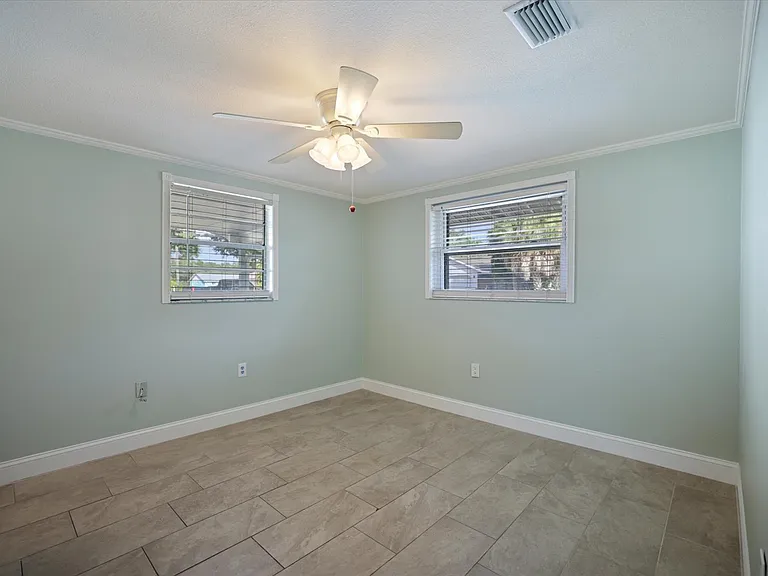 545 Bluebell Rd — Photo 15