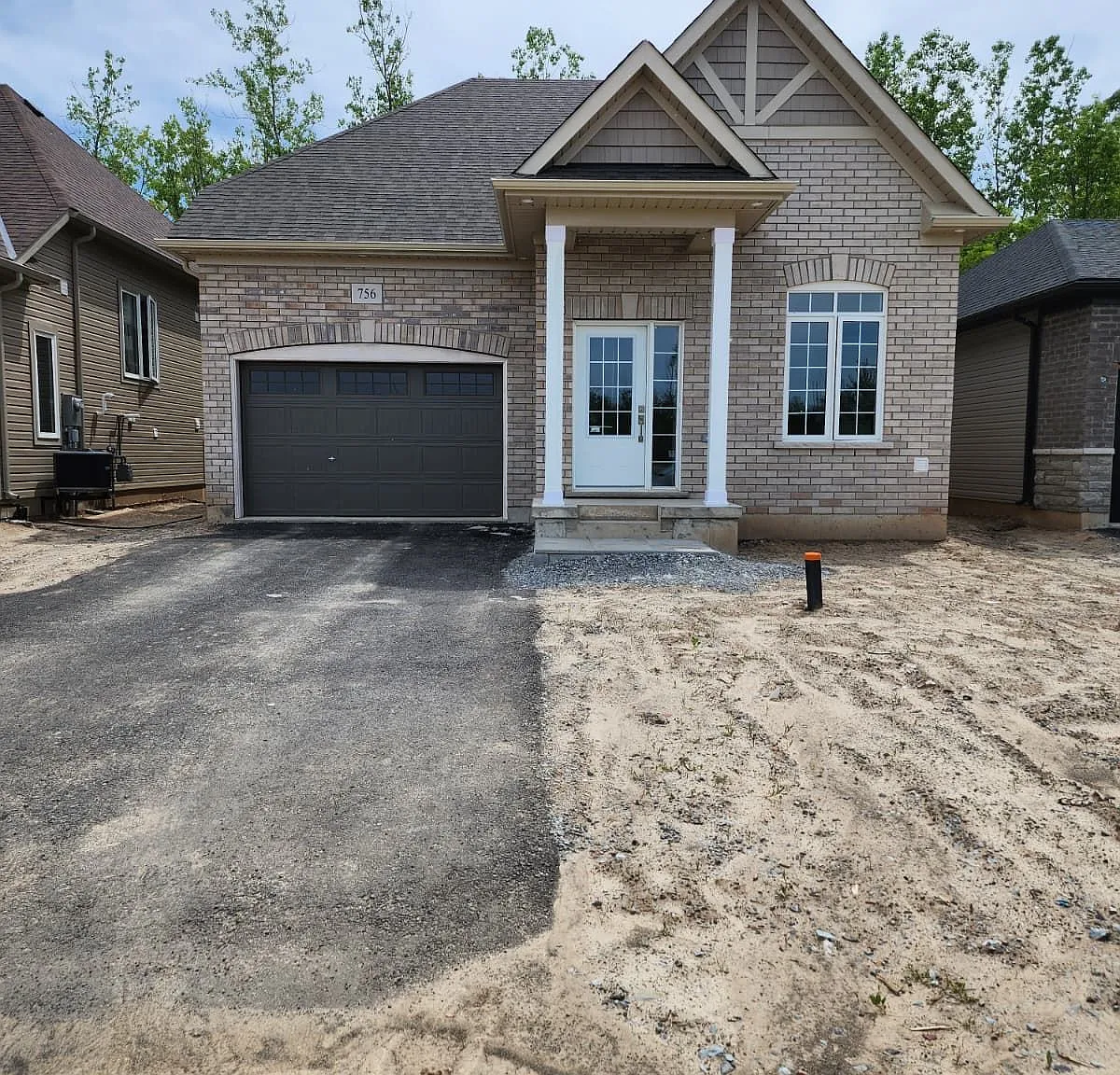 3 bed, $2,100 — Photo 1