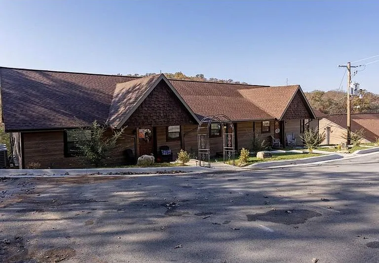 1133 Acacia Club Rd #14 — Photo 1