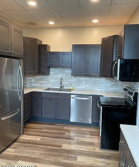 321 Pine St #208 — Photo 3
