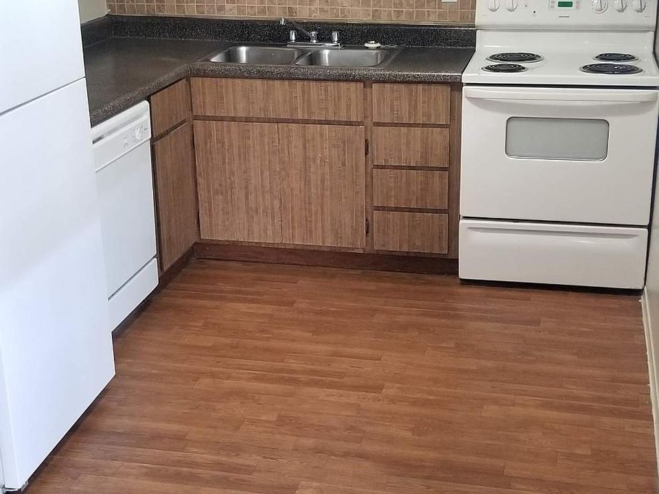 1st image of 21451 N 23rd Ave #212