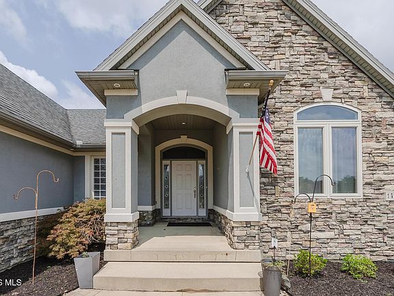 2nd image of 14780 Prairie Lake Dr