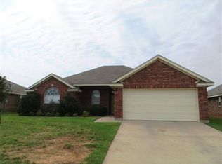 6049 Laci Ln, Wichita Falls, TX 76310