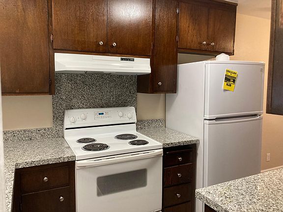 5th image of 651 Nello Dr
