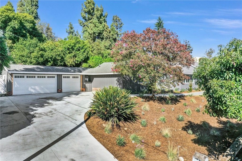 8450 Via Sierra Ramal Avenue 2