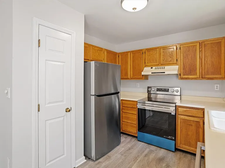 302 Wax Myrtle Ct — Photo 21