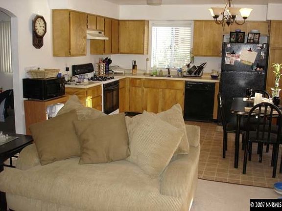 4th image of 1702 Ashley Park Ct