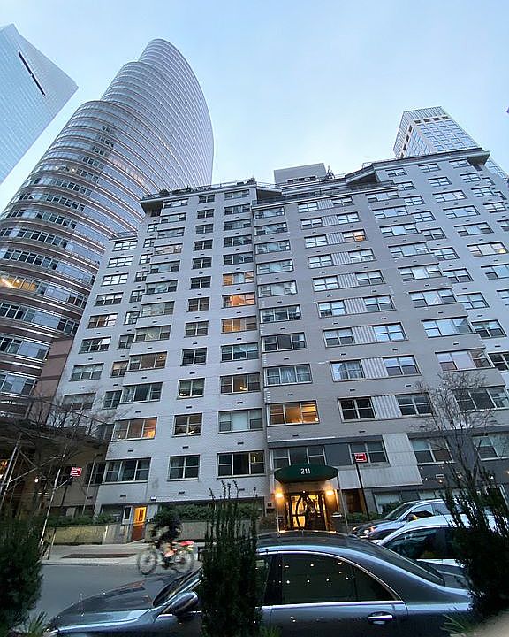 1st image of 211 E 53rd St APT 5F