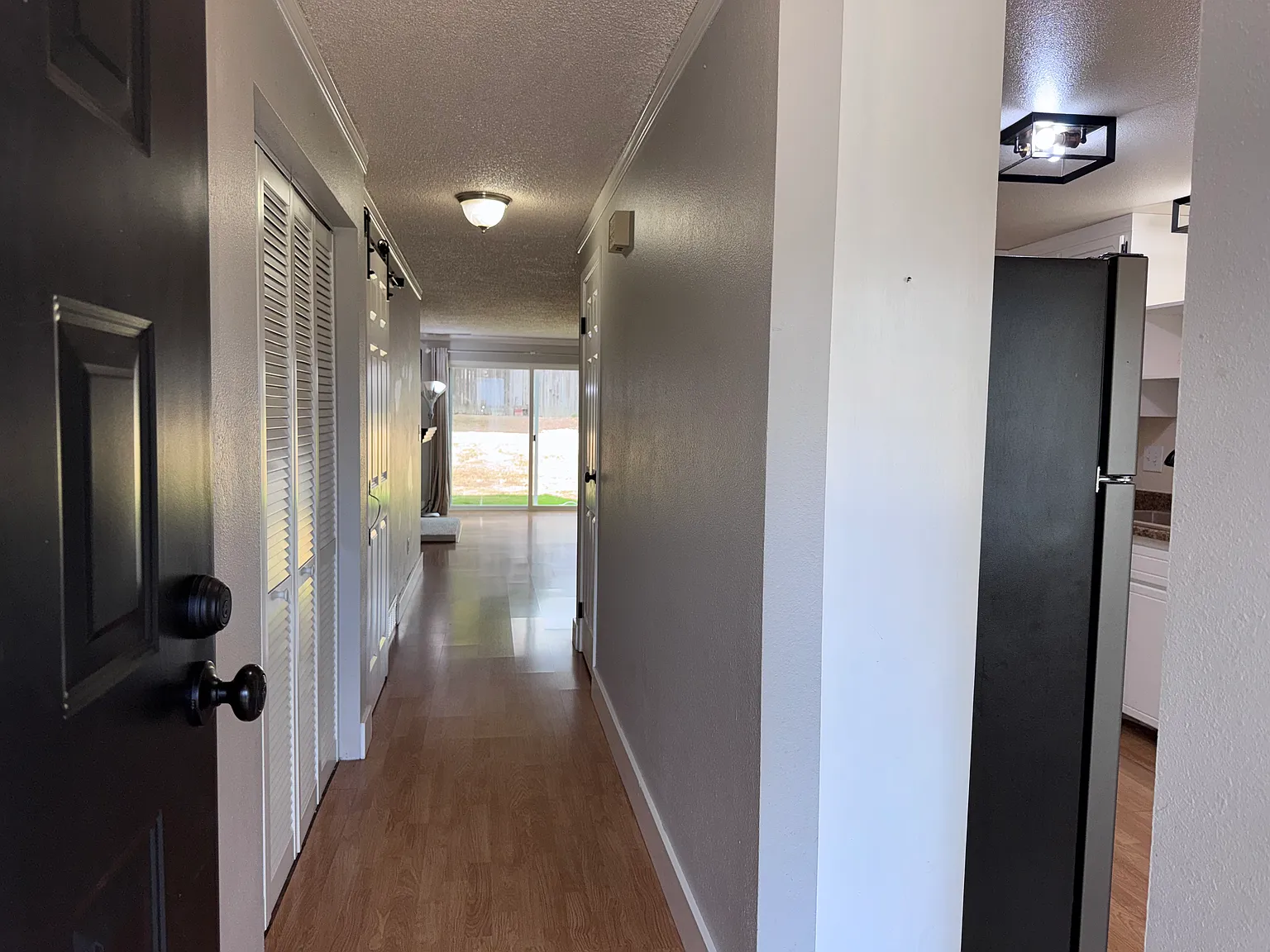 2 bed, 1361 sqft, $2,850 — Photo 3