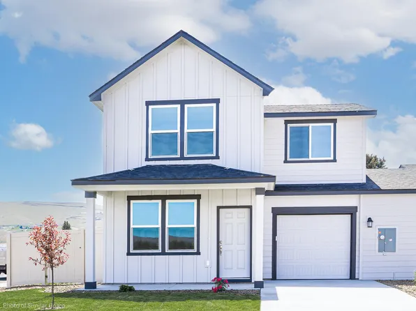 2692 NW 28th St #255, Redmond, OR 97756