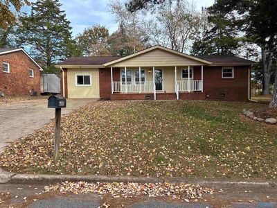 6202 Valley Park Dr NW, Huntsville, AL, 35810