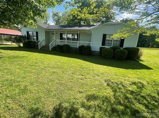 353 Flat Rock Rd, Lawndale, NC 28090