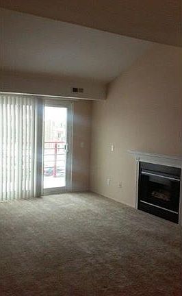 4th image of 3042 Signature Blvd APT H