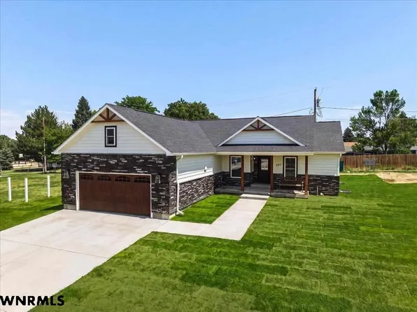707 Evergreen St, Kimball, NE 69145