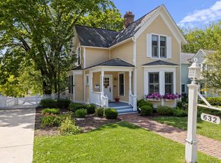 632 N Lincoln St, Hinsdale, IL