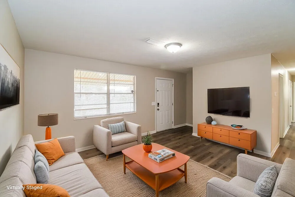 3 bed, 2.0 bath, 1378 sqft, $1,860 — Photo 3