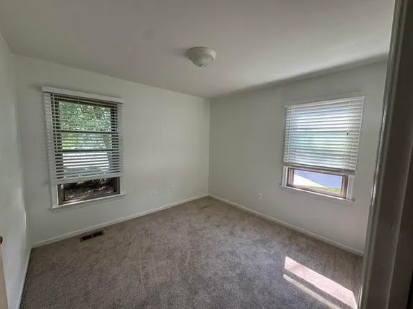 1205 Lakeford Pl, Chesapeake, VA 23322