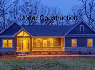 240 Desha Dr, Cynthiana, KY 41031