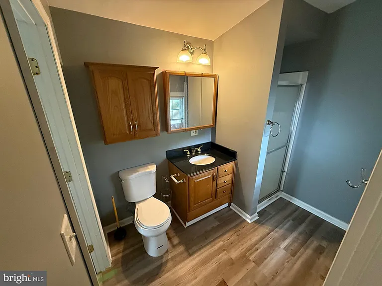 1094 Kings Hwy — Photo 14