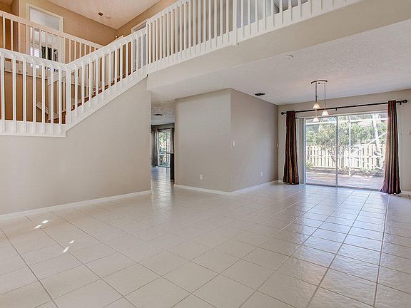 2nd image of 8225 White Rock Cir