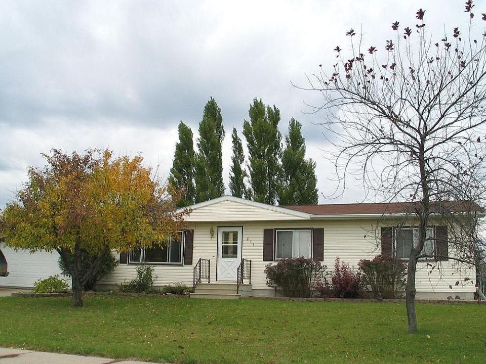1st image of 614 41st Ave S