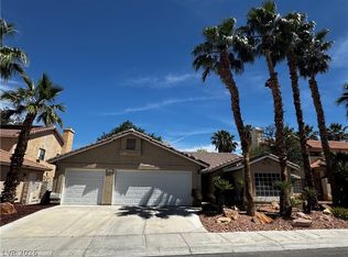 2504 Goldenmoon St, Las Vegas, NV 89108