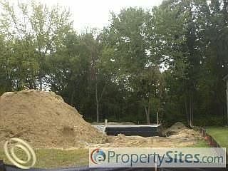 2nd image of 21129 Kimberly Ln