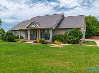 15889 Jackson Ln, Athens, AL 35613