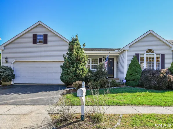 126 Rolling Green, Middletown, CT 06457