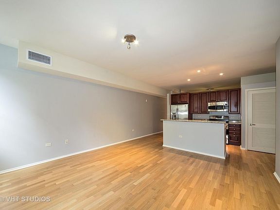 4th image of 310 S Michigan Ave Unit 710