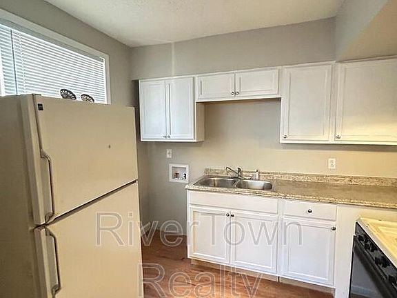 2nd image of 1764 Brown Ave