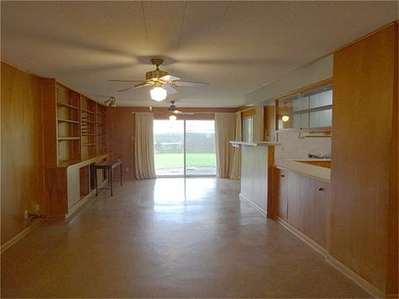 5th image of 111 Seaside Ln