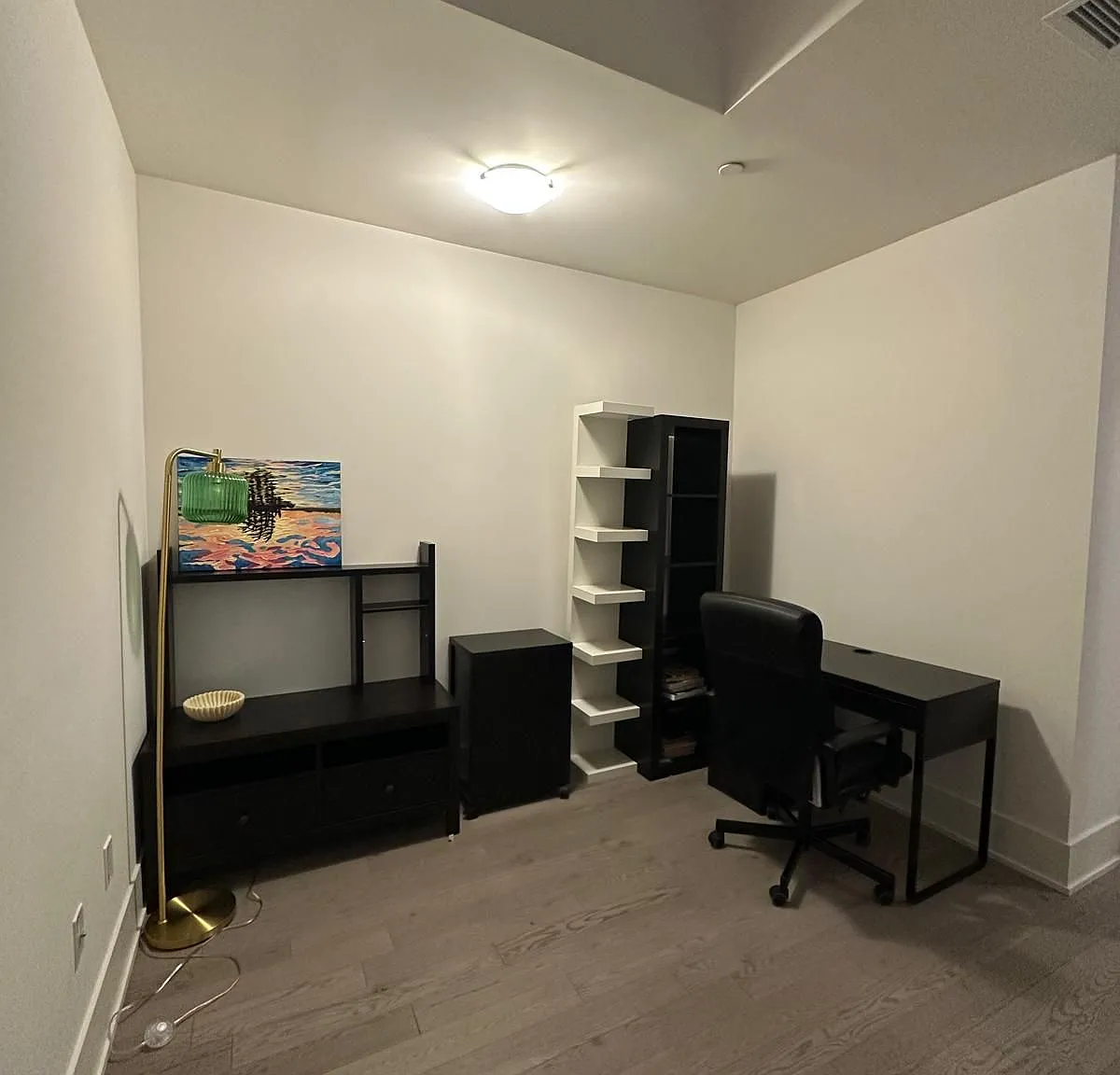 2 bed, $3,000 — Photo 4