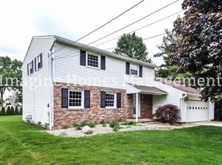 2351 Columbia Rd, Westlake, OH 44145