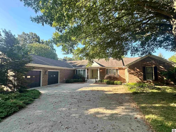 555 Huntleigh Ln, Paducah, KY 42001